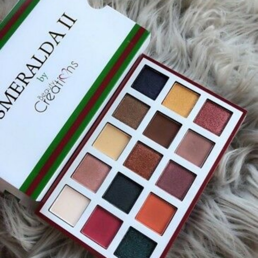 Beauty creations emerald  eye shadow  palette
